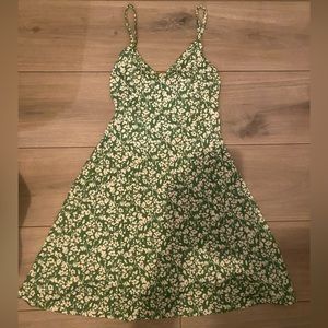 pretty little thing green dress